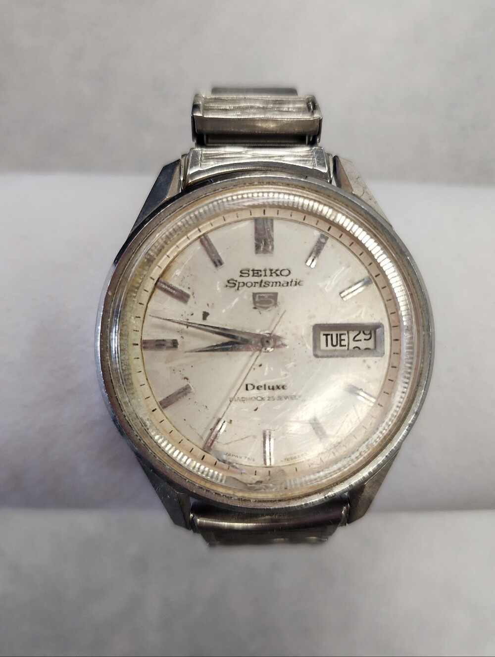 Vintage Seiko 5 Sportsmatic Deluxe Automatic Watch - Day Date 25 Jewels